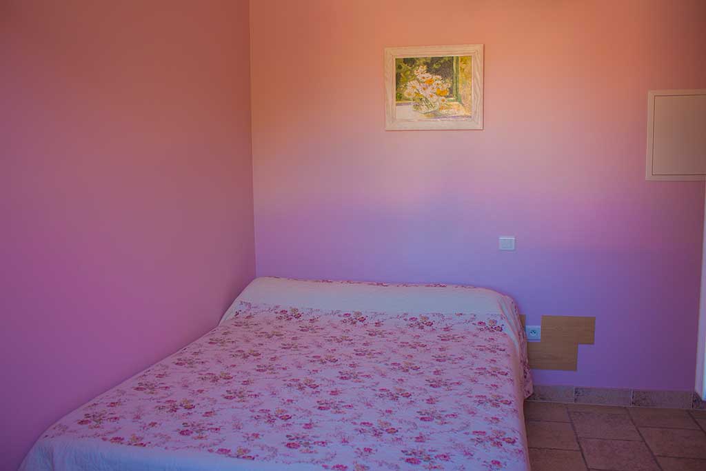 Room lila bed 190x140 raised Room lila bed 190x140 raised