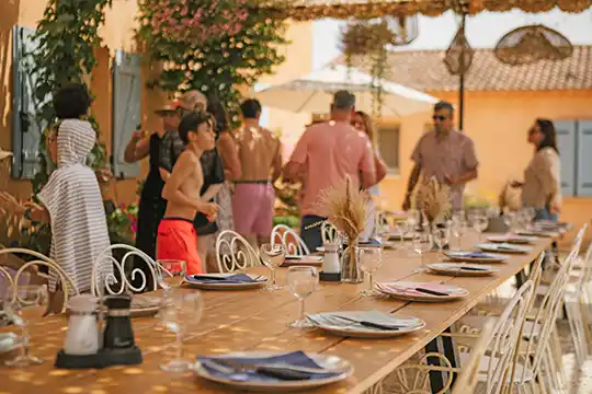 Repas convivial au Mas des Sagnes